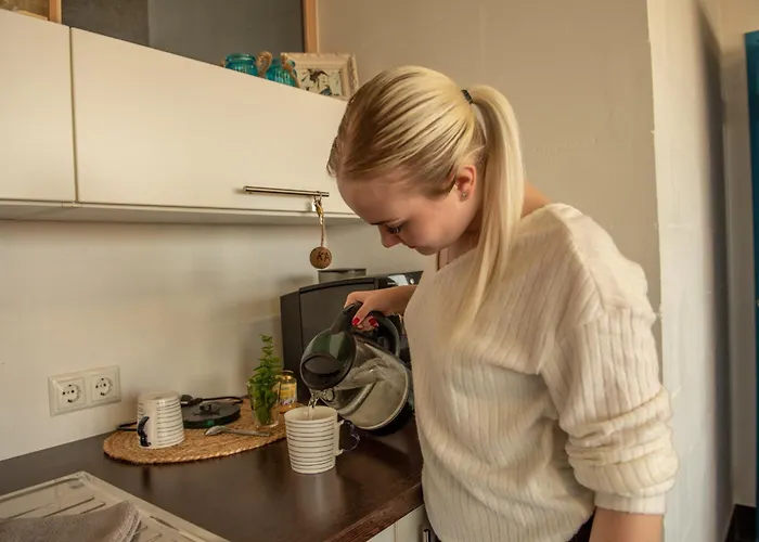 Apartment Merevaatega Majutus Sadamas Kardla